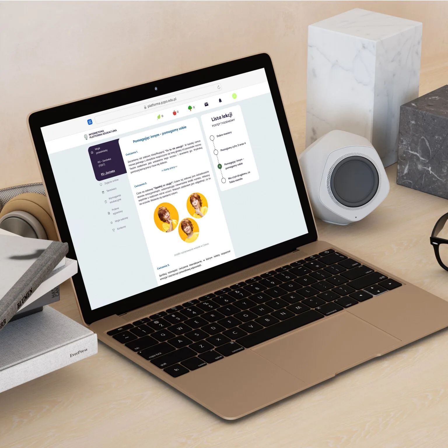 Laptop z platformą Polonijka – kurs „Pakiet Zerówka”, przykładowa lekcja z ilustracjami i opisem.